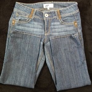 11 Junior Jolt Jeans